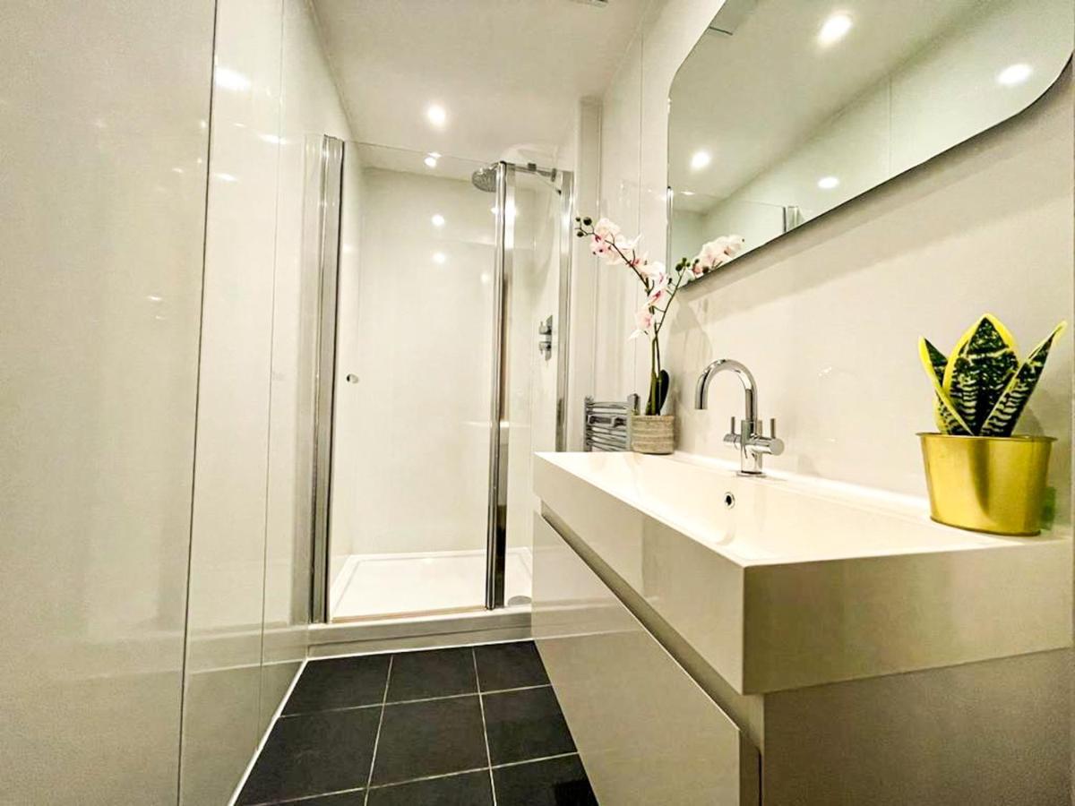 Desirable 2 Bed Apt Near Edinburgh Castle Exterior foto